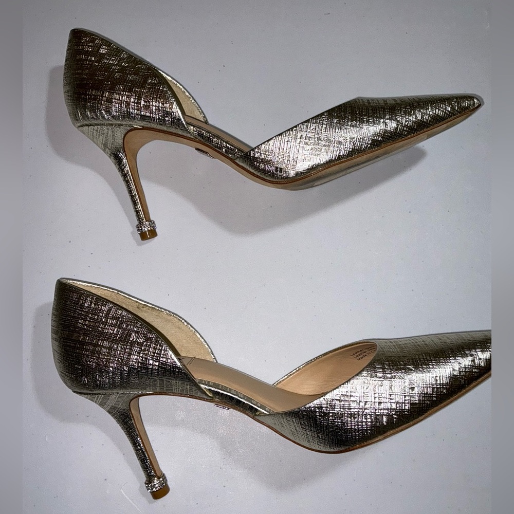 BADGLEY MISCHKA Metallic Gold Heels Rhinestone Trim 10 M - Picture 4 of 16